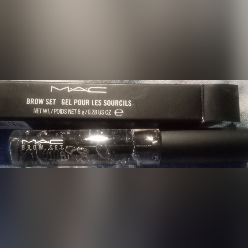 MAC Cosmetics Brow Set Gel